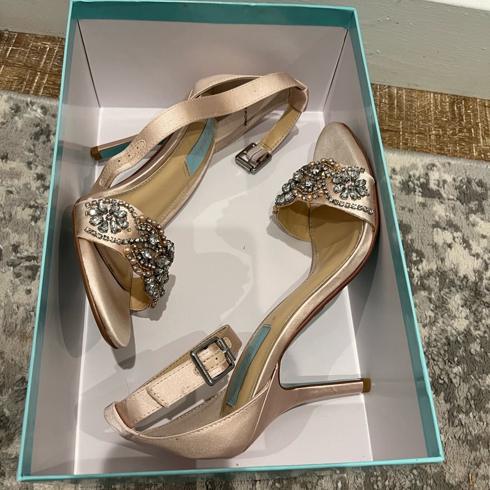 New Betsey Johnson Gina heeled wedding shoes